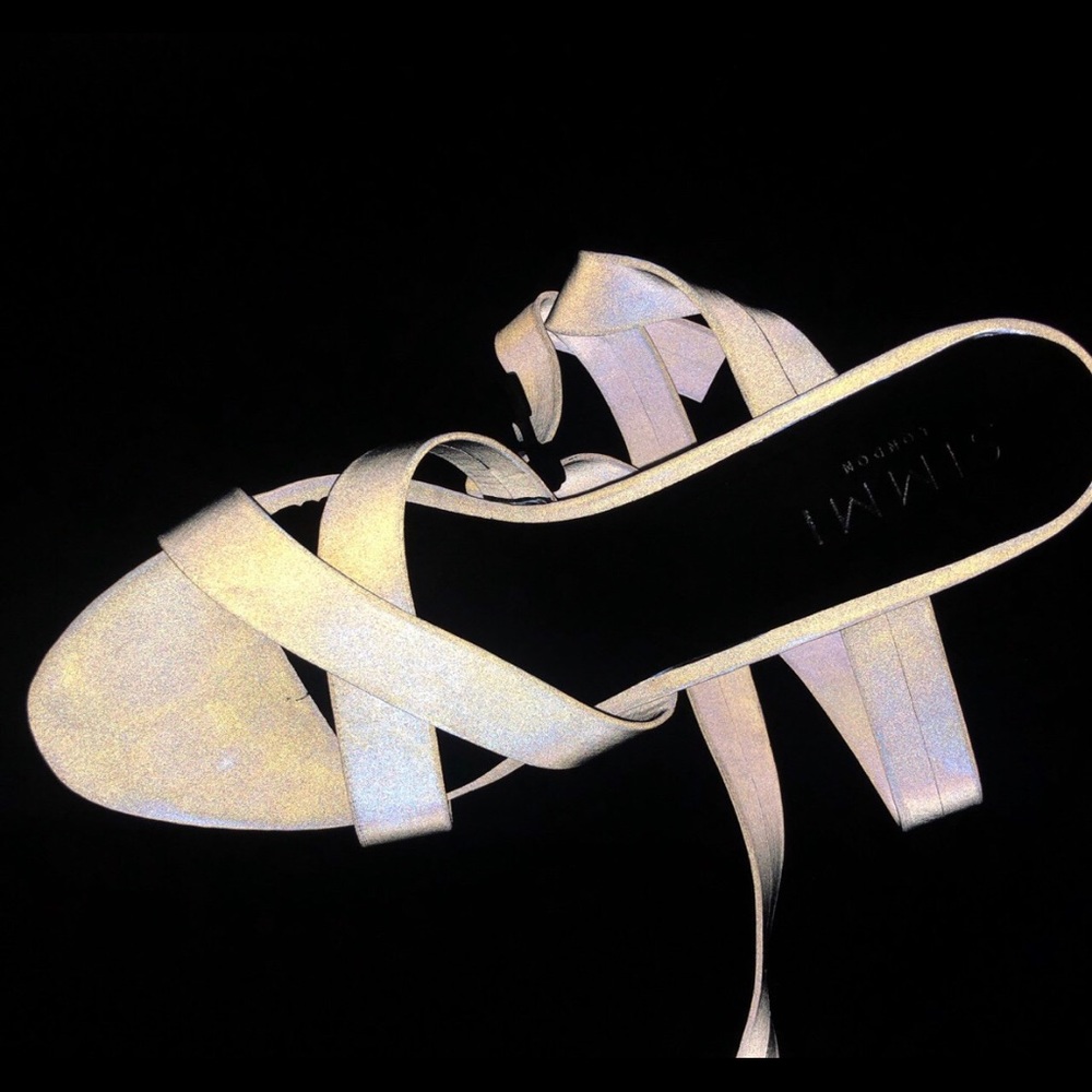 Reflective heels